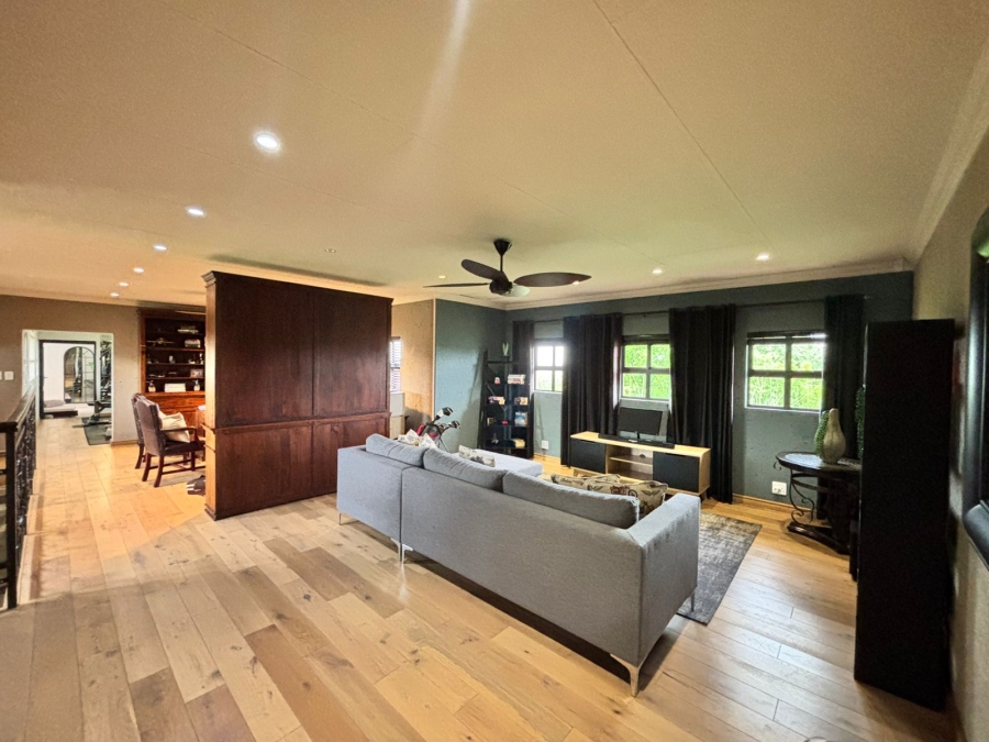 5 Bedroom Property for Sale in Grimbeeck Park North West